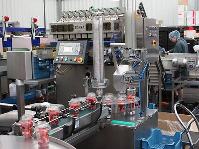 Koppert-machines-cup filler-snack tomato