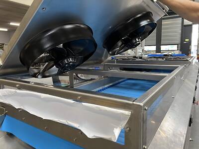 Koppert-Machines-cherry-tomato-washing-machine