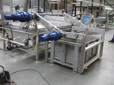 Koppert-machines-washingline-leafy-greens