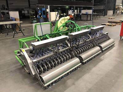 Koppert-machines-sowing-machine-pulled-profi